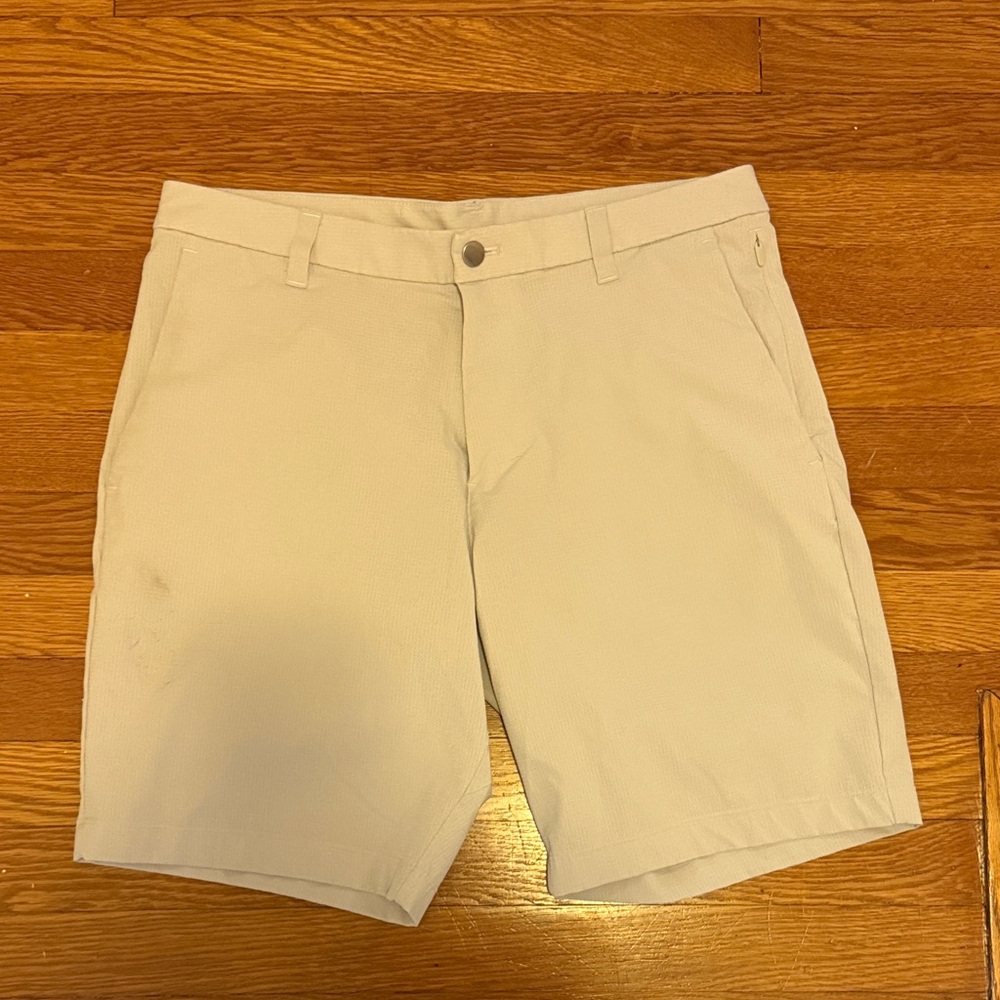 Men's lululemon Tan Golf Shorts